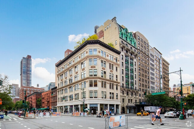 The Park & Tilford Building