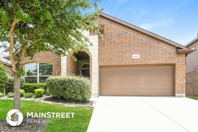 Building Photo - 2921 Cedar Ridge Ln