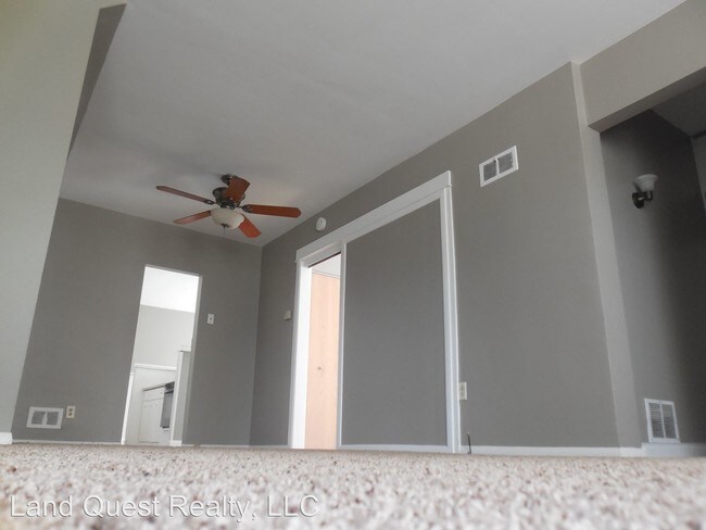 Building Photo - 6023 5th Ave