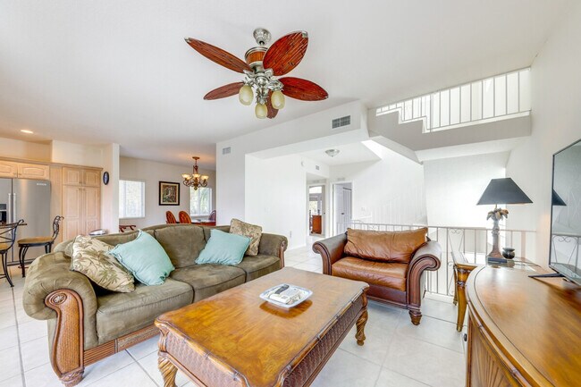 Building Photo - 247 Apache St