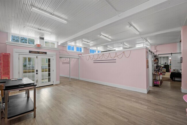 Foto del edificio - 1801 Avenue L