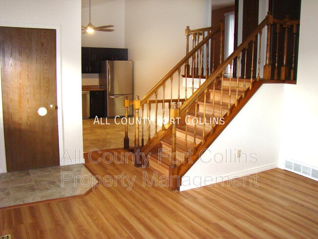 Building Photo - 2215 Whitetail Pl