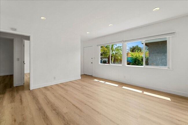 Building Photo - Newly Renovated Stand Alone Two Bedroom Ap...