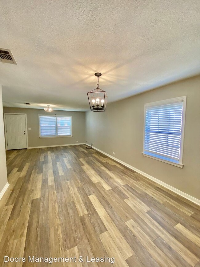 Building Photo - 3 br, 1 bath House - 411 Austin Street