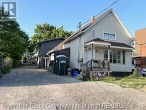 Building Photo - 450 Mill St