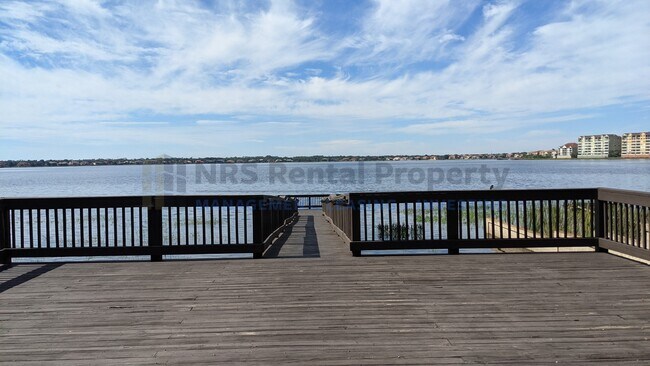 Foto del edificio - 8825 Latrec Ave