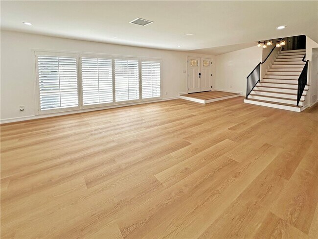 Foto del edificio - 10031 Birchwood Dr