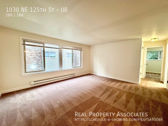 Building Photo - 1030 NE 125th St