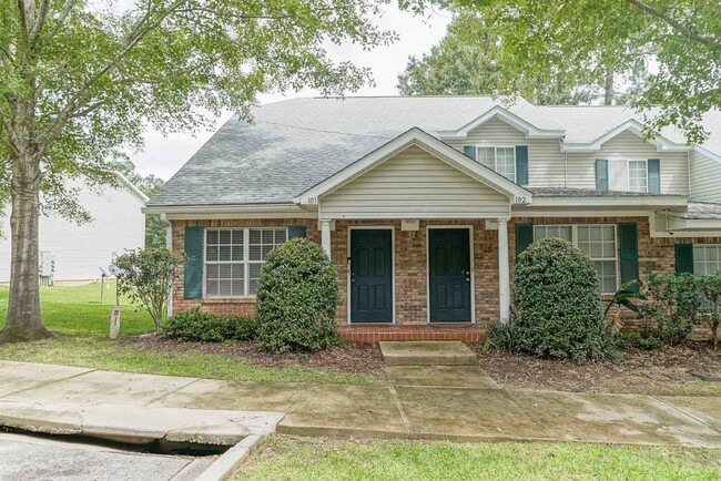 Building Photo - 2738 W Tharpe St