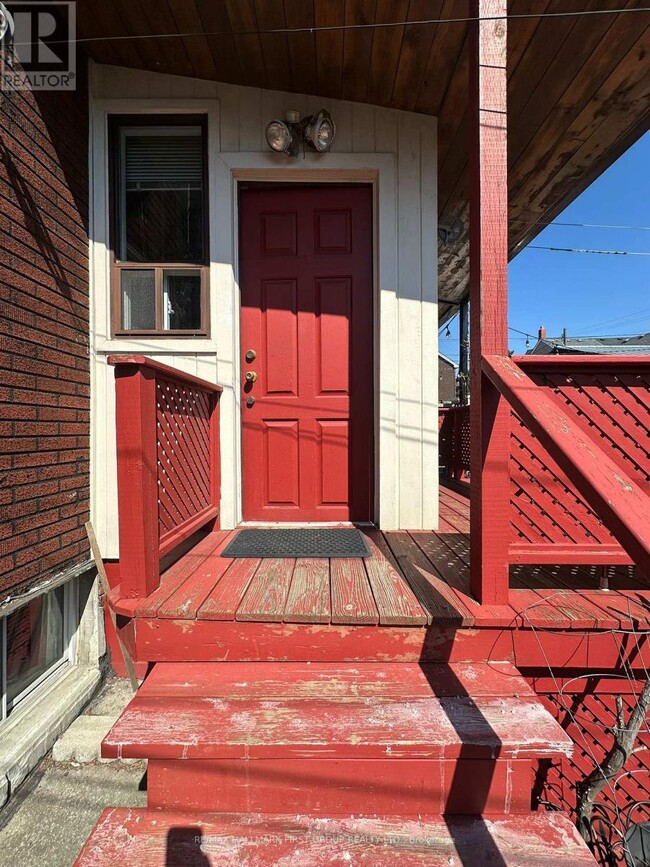 Photo du bâtiment - 145 Gladstone Ave