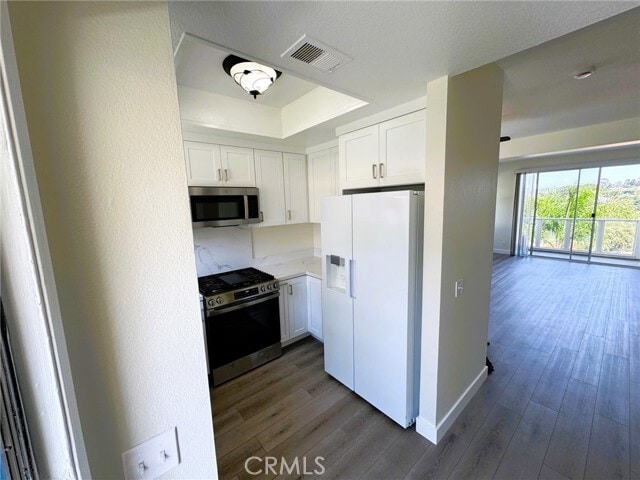 Building Photo - 30902 Club House Dr