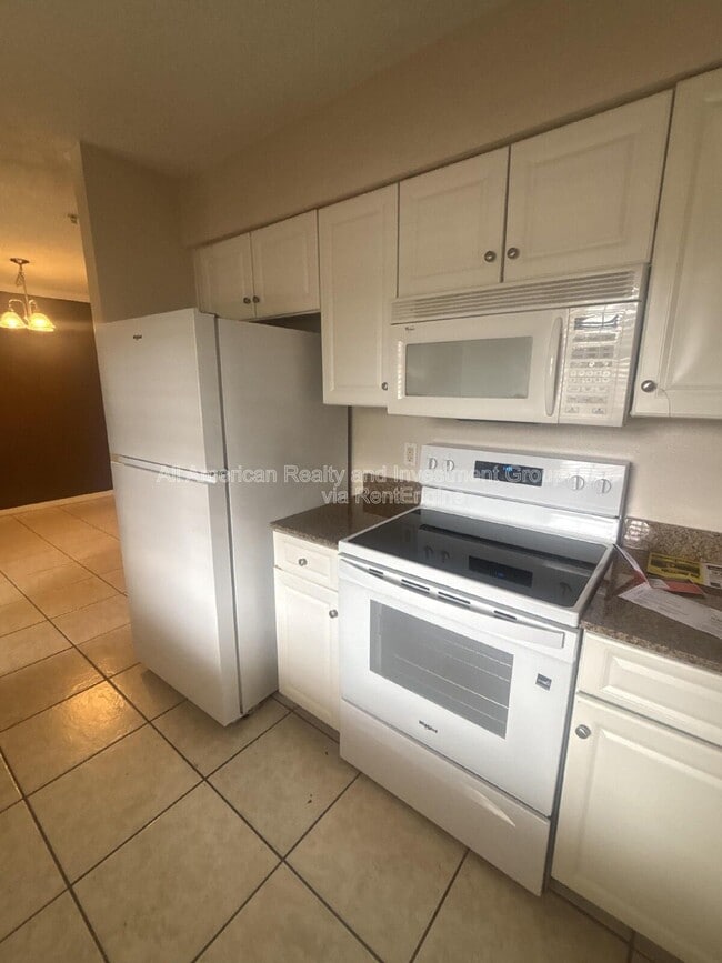 Building Photo - 4274 Calinda Ln