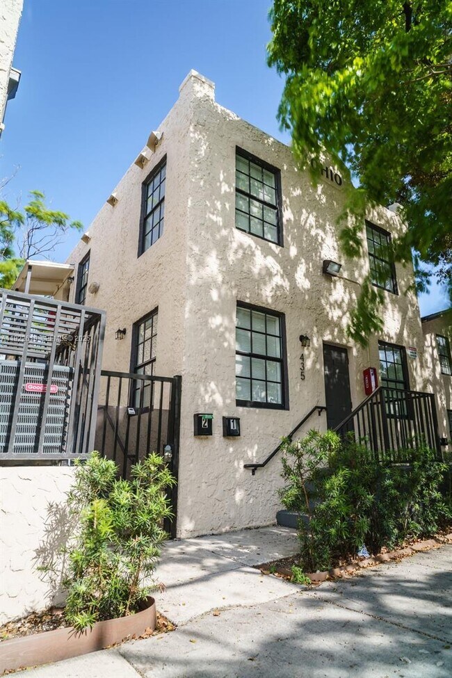 Foto del edificio - 1068 NW 5th St