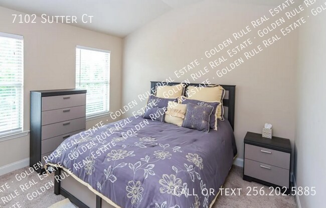 Foto del edificio - 7102 Sutter Ct