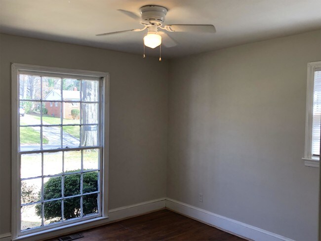 Foto del edificio - 2300 Heywood Ave