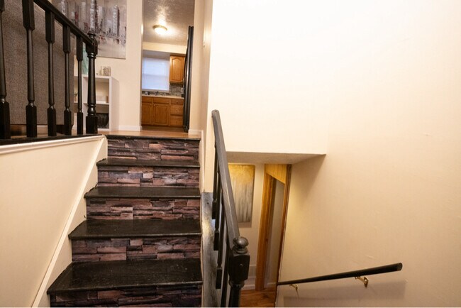Foto del edificio - 206 Libby Ln