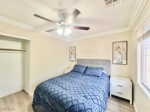 Building Photo - 8842 Sierra Linda Dr