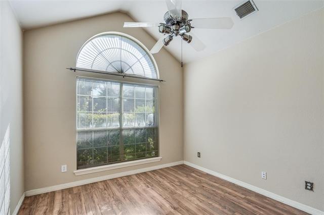 Foto del edificio - 2305 Pittner Ln