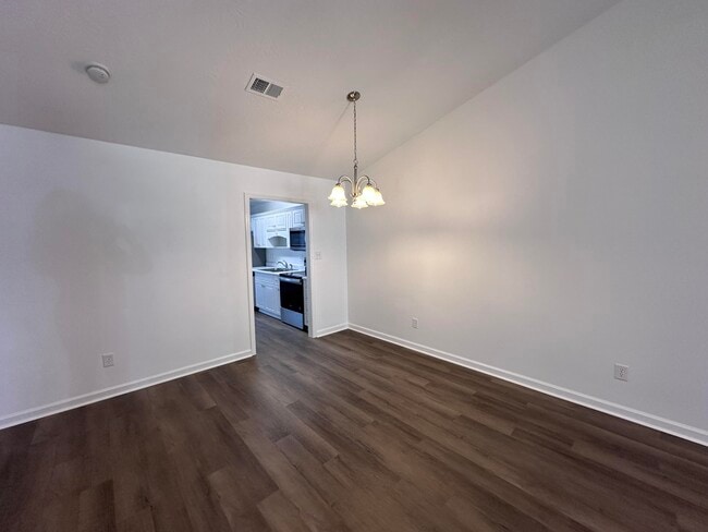 Foto del edificio - 531 Edgecliff Ln