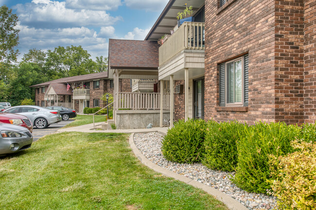 Foto del edificio - Cottonwood Forest Apartments