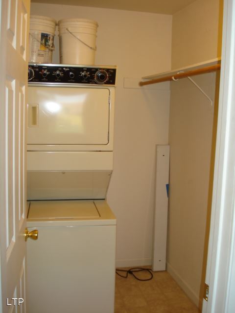 Building Photo - 1 br, 1 bath House - 3913 Clear Acre Lane ...
