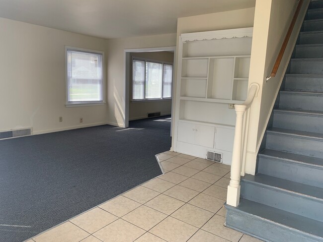 Building Photo - 705 E Rudisill Blvd