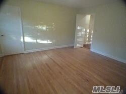 Foto del edificio - 254-20 Pembroke Ave