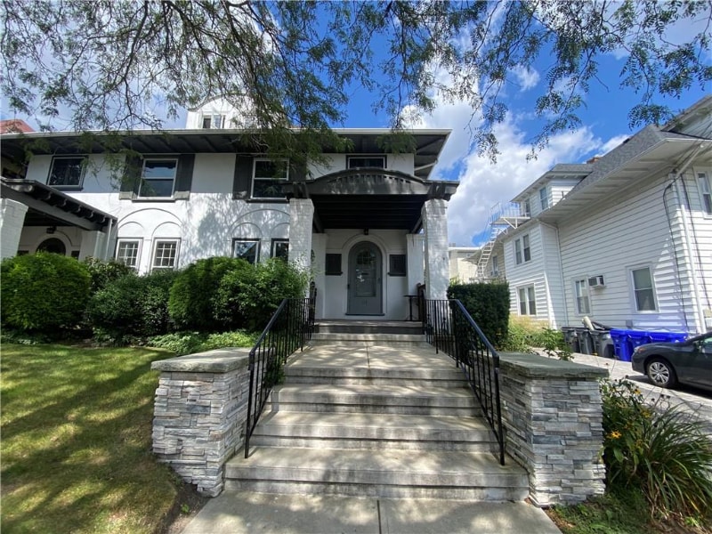 Photo - 404 Lloyd Ave