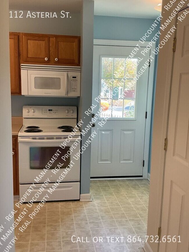 Building Photo - 112 Asteria St