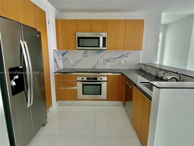 Foto del edificio - 1060 Brickell Ave