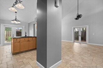 Building Photo - 1714 Shoreside Cir