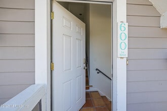 Building Photo - 600 First St