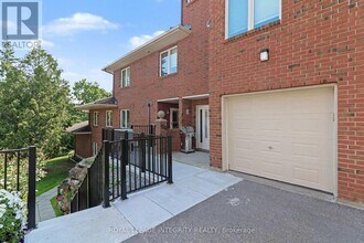 Building Photo - 403 Stratas Ct