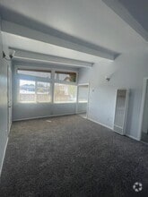 Building Photo - 524 Ridge Ave