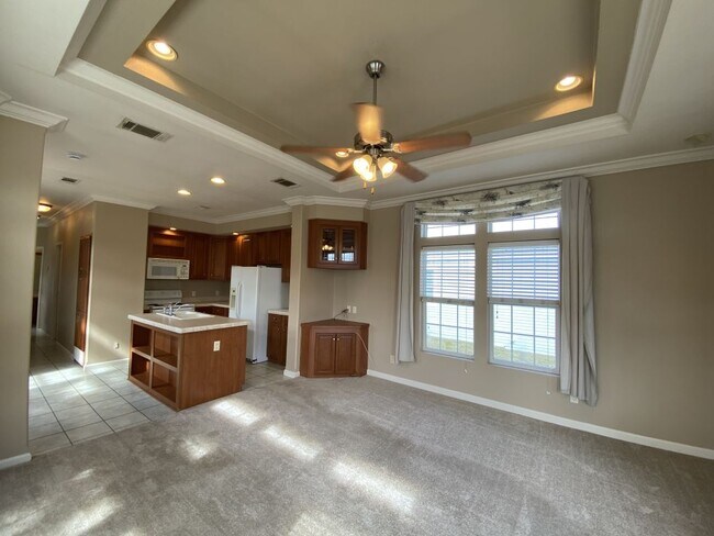 Foto del edificio - 47 Freedom Dr