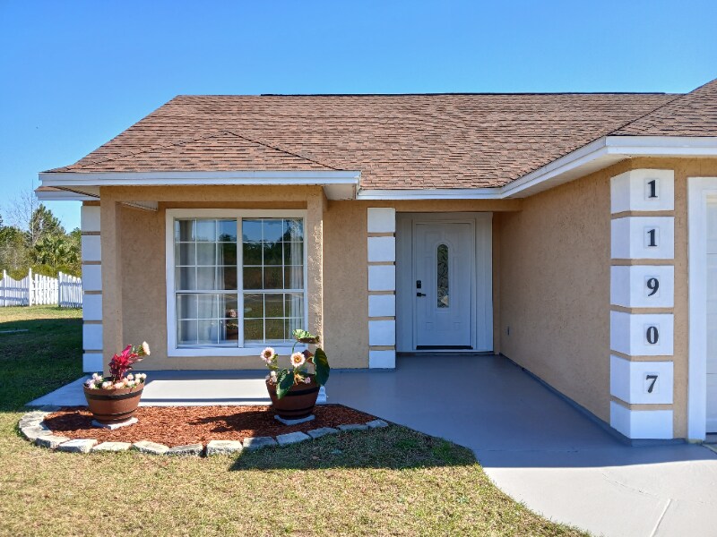 Primary Photo - 11907 Country Club Dr