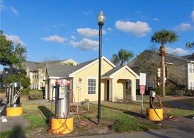 Building Photo - 1051 S Hiawassee Rd