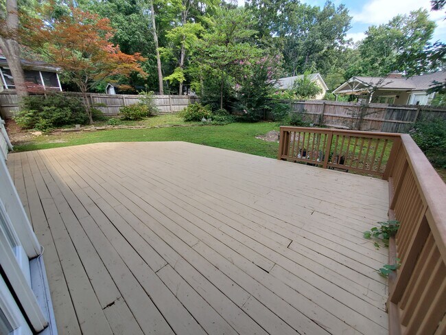 Deck - 2704 Pidgeon Hill Rd