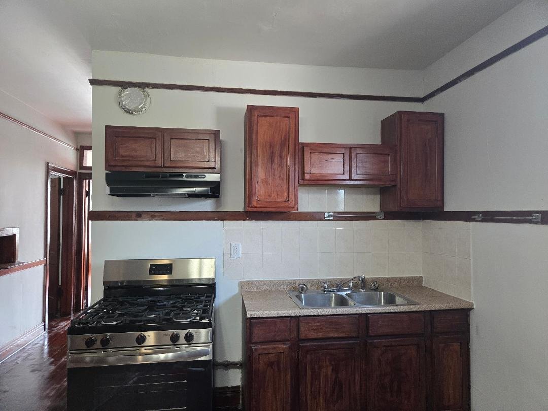 Photo - 8452 S Burnham Ave (Chicago, IL)