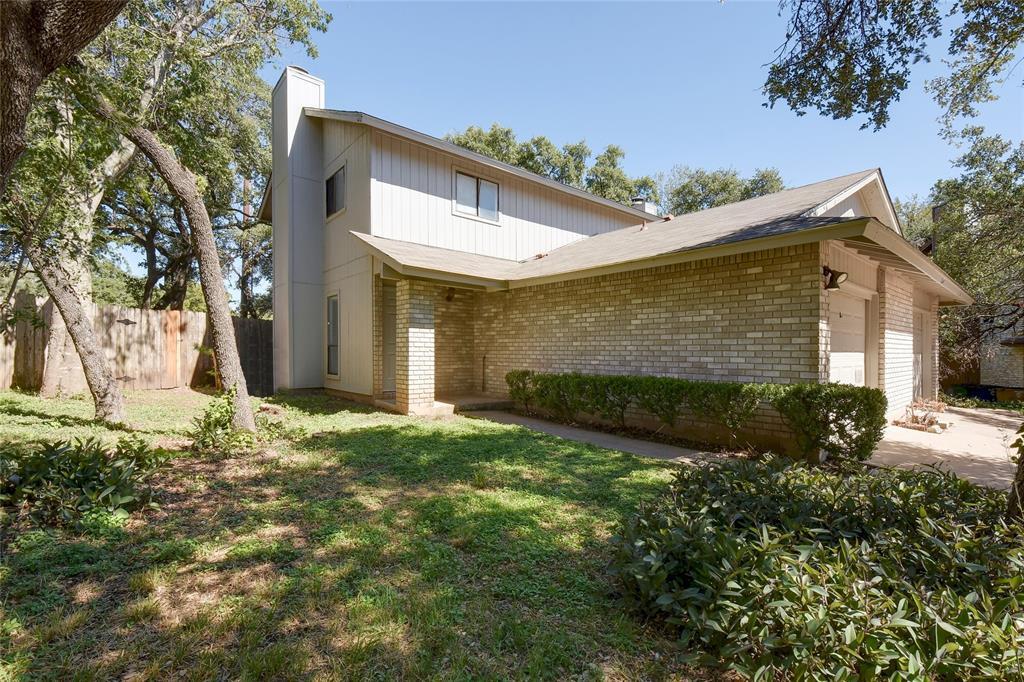 9024 Sawtooth Ln, Austin, TX 78729 Townhome Rentals in Austin TX