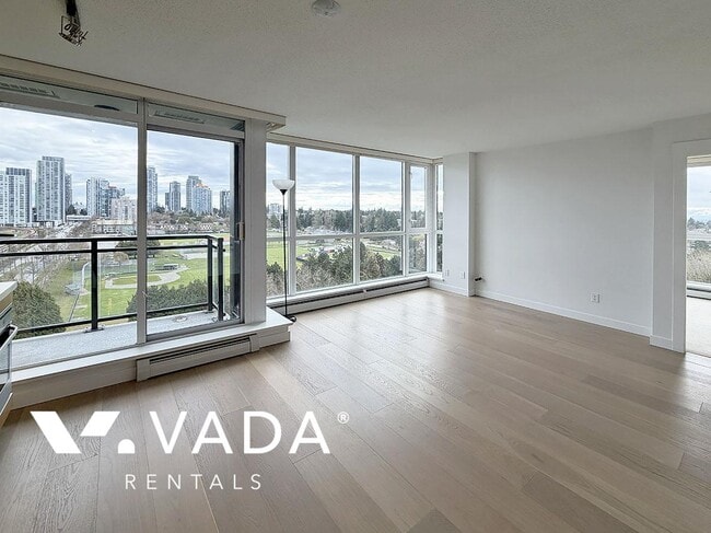 Building Photo - City Point Tower 1 BR APT Rental 1304-10777 University Dr Surrey: VADA