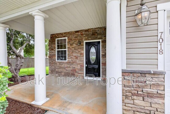 Building Photo - 7018 Bellflower Ln