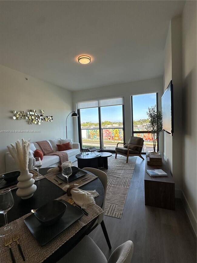 Foto del edificio - 3801 N Dixie Hwy