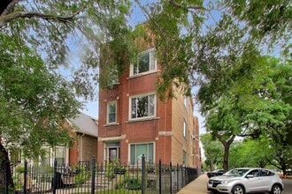 Building Photo - 1301 N Oakley Blvd