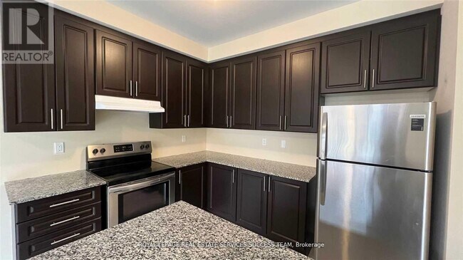 Photo du bâtiment - 1915 Douglas Langtree Dr