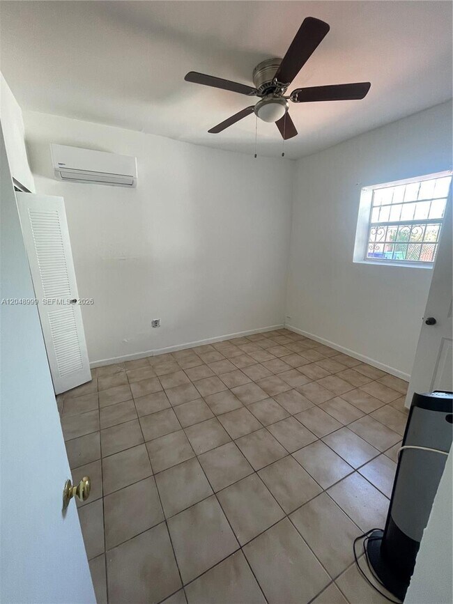 Foto del edificio - 453 SW 19th Rd