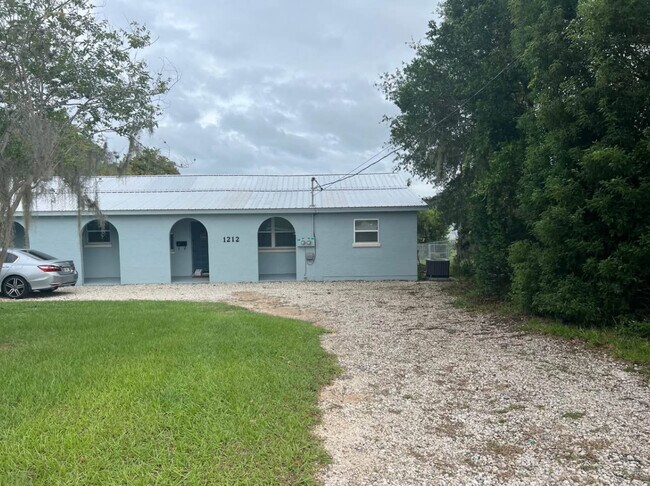 Foto del edificio - 1212 Doris Ave