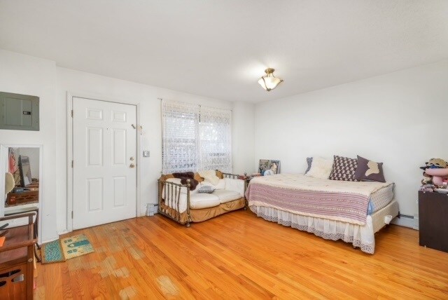 Foto del edificio - 48 Underhill Ave