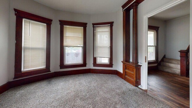 Foto del edificio - 822 Hazel St