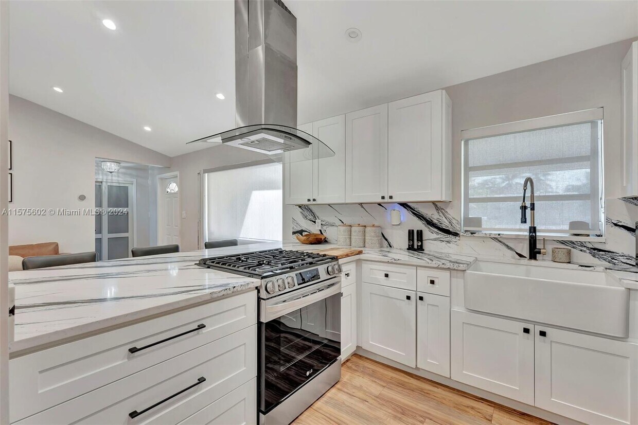 Foto principal - 3043 Hayes St